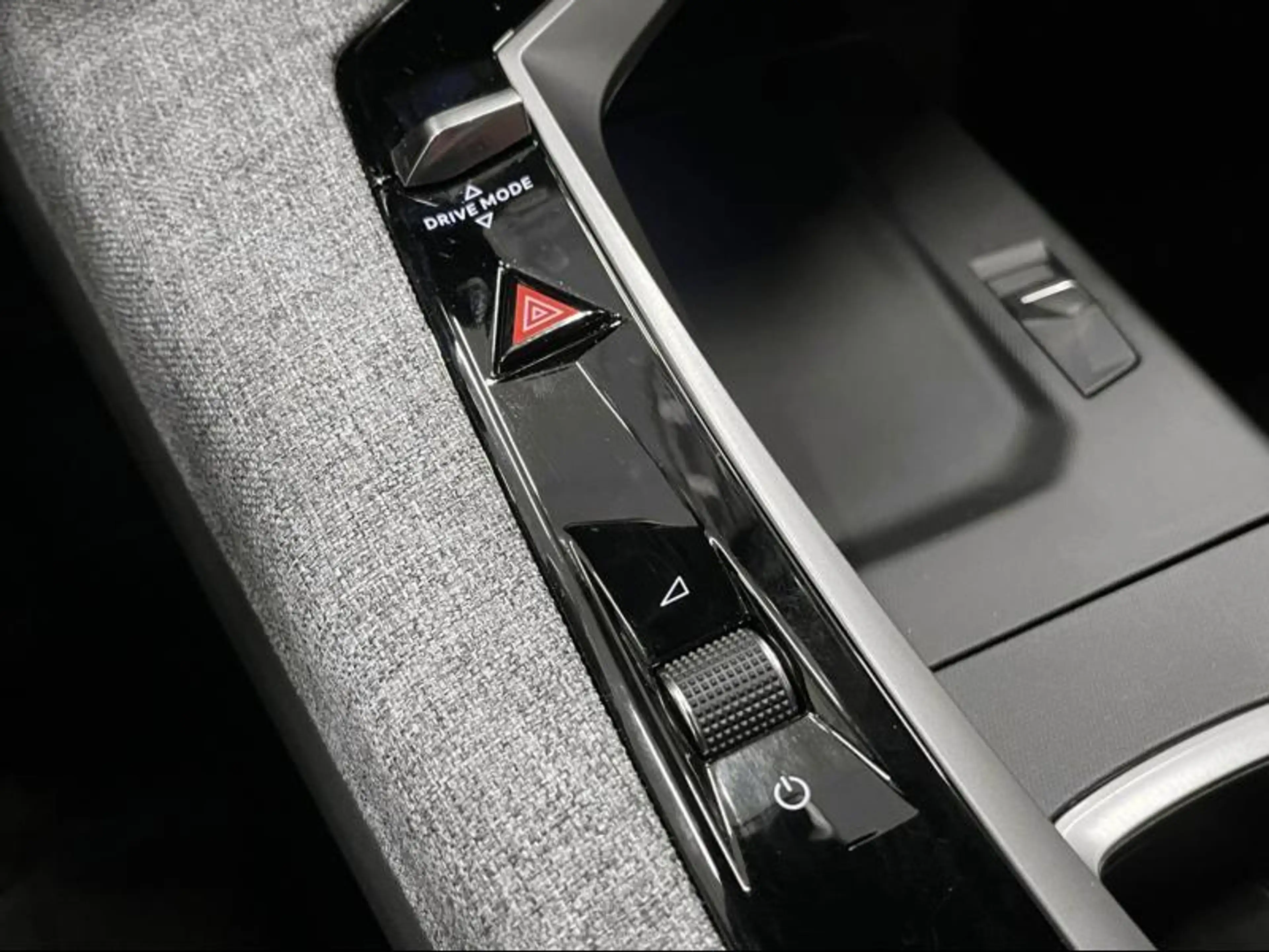Peugeot 3008 Allure | 360° Camera | Carplay | Driver Alert — photo 16