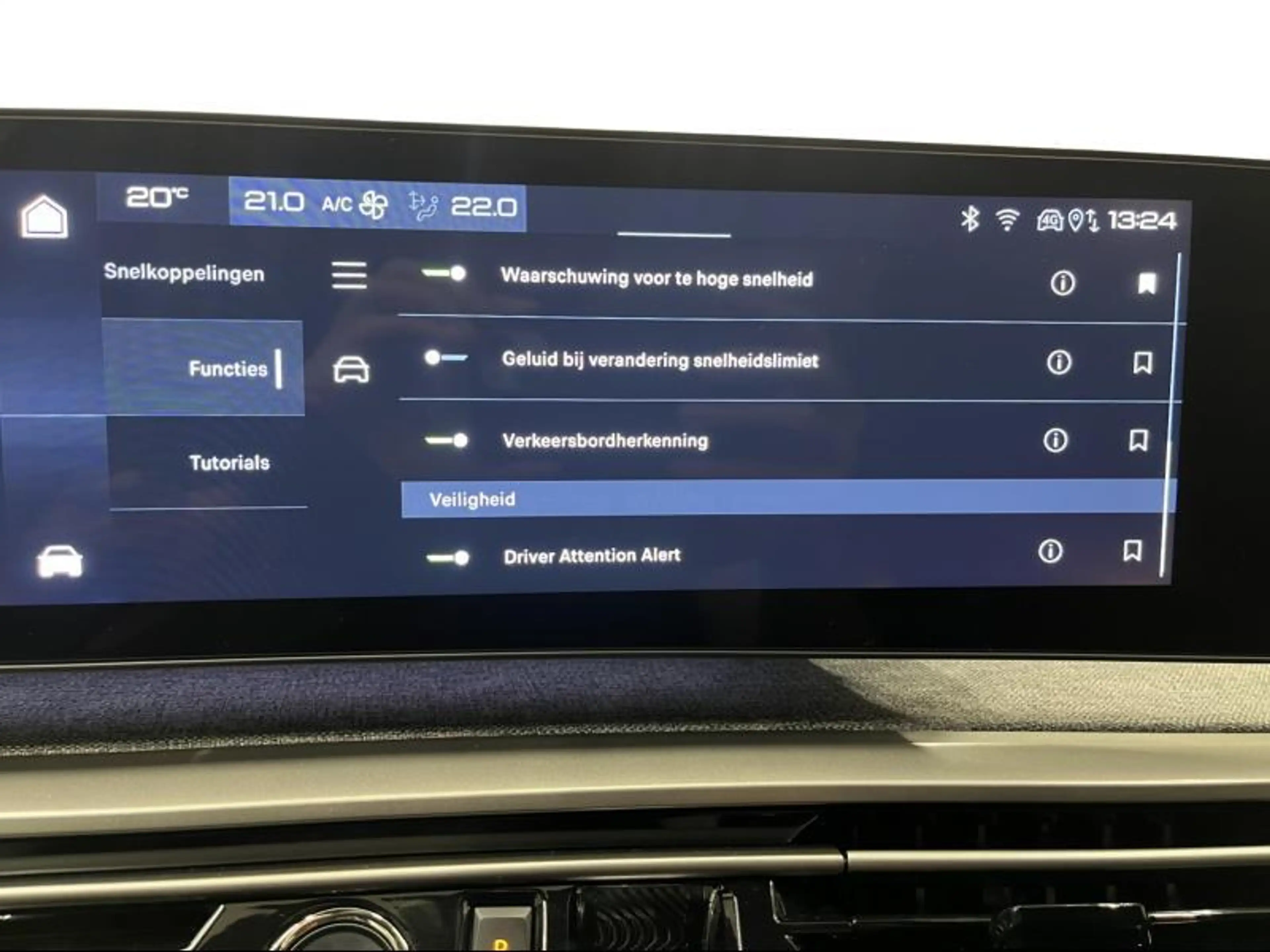 Peugeot 3008 Allure | 360° Camera | Carplay | Driver Alert — photo 35