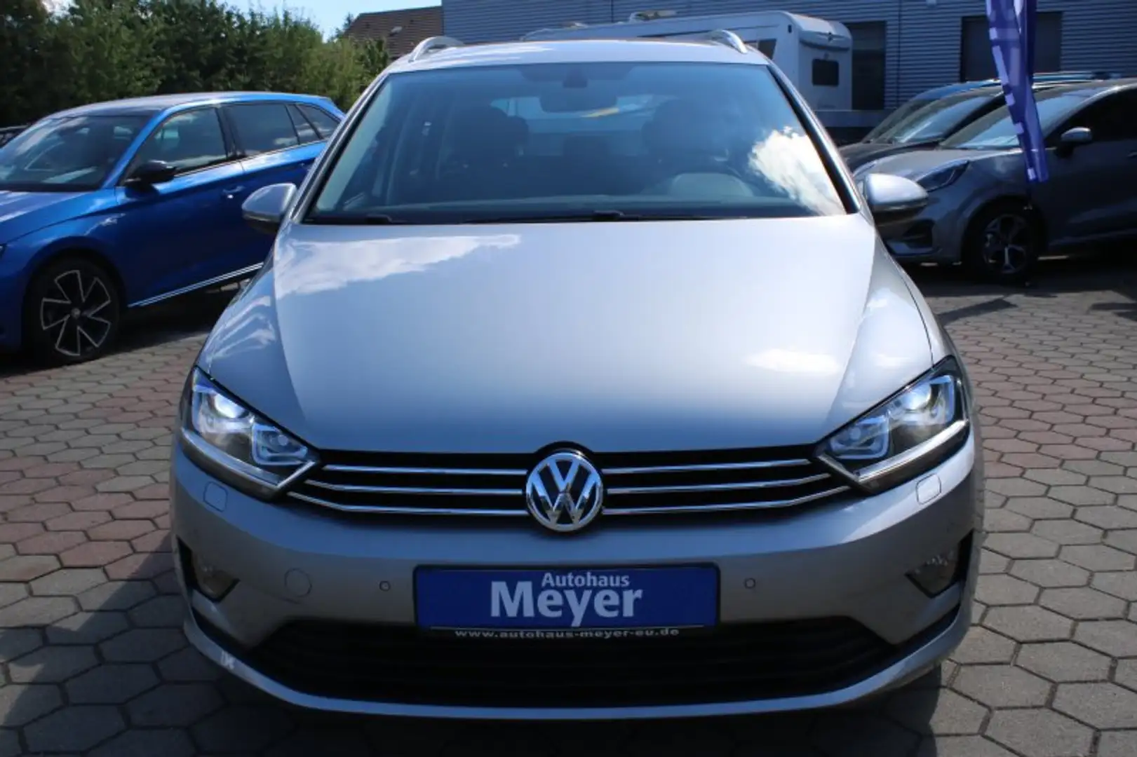 Volkswagen Golf VII Sportsvan 1.4 TSI DSG Navi/Xenon/Sitzh./Temp. Plateado - 2