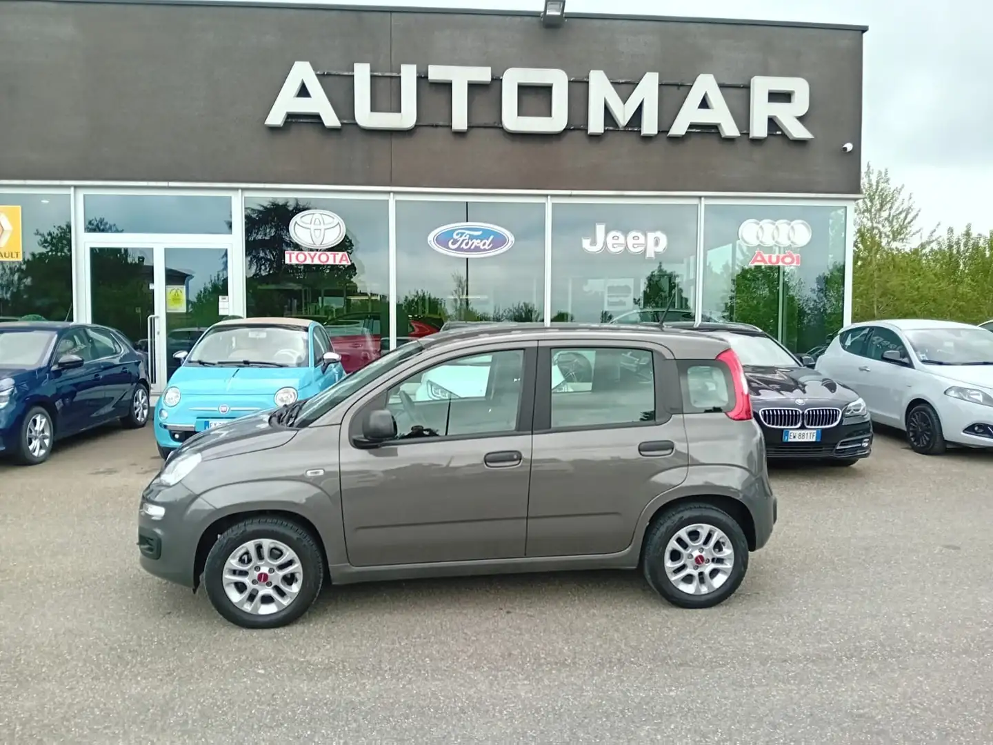 Fiat Panda 1.2 Lounge easypower Gpl 69cv E6 Grigio - 1