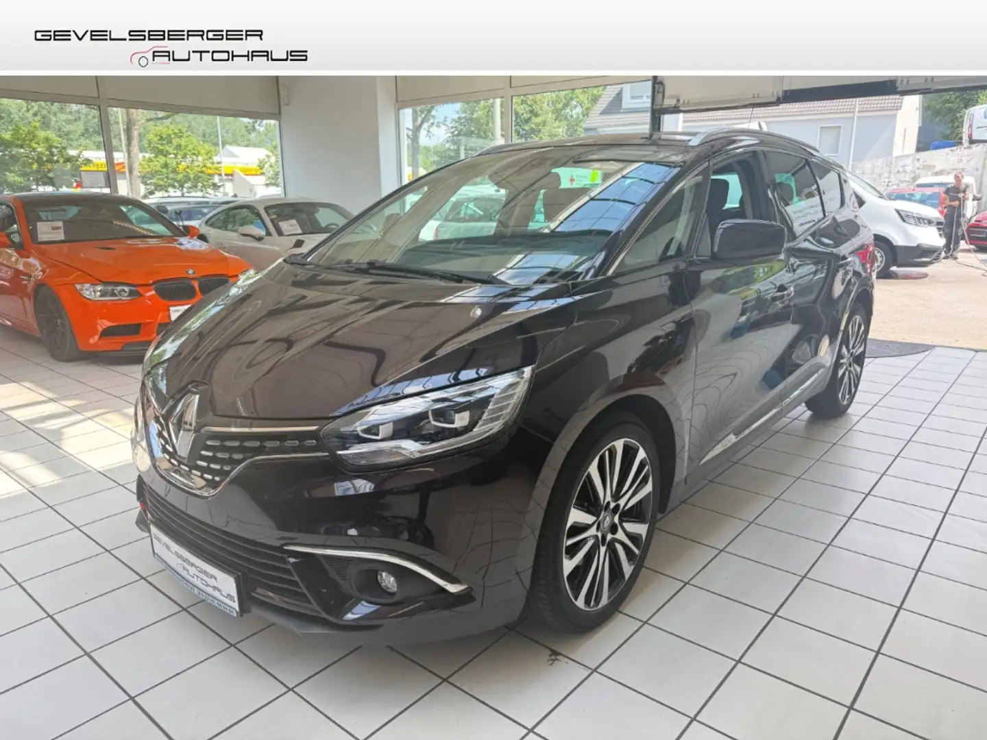 Renault Scenic IV Grand Initiale Paris 1.2 TCe 130 Energy Schwarz - 1
