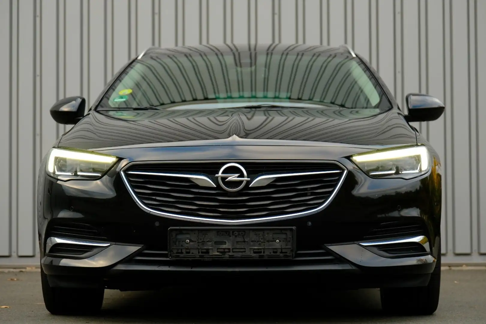 Opel Insignia Sports Tourer 2.0 CDTI Innovation/MwSt Noir - 2