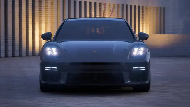 Porsche Panamera view 16