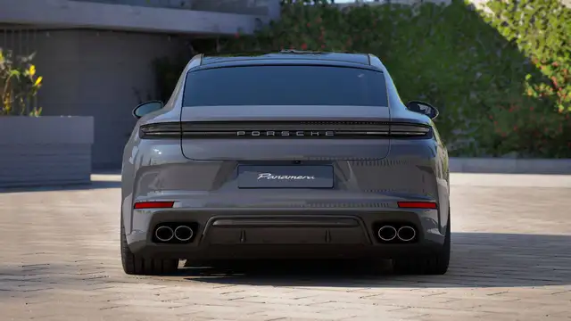 Porsche Panamera view 7