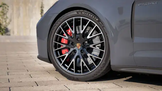 Porsche Panamera view 2