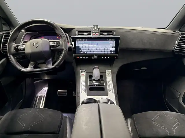 DS Automobiles DS 7 Crossback view 10