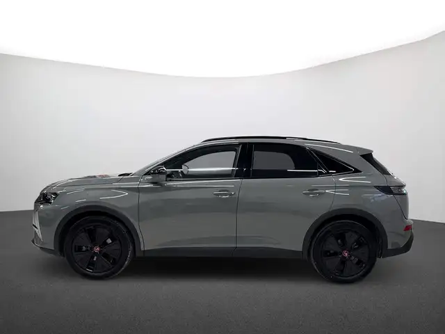 DS Automobiles DS 7 Crossback view 4