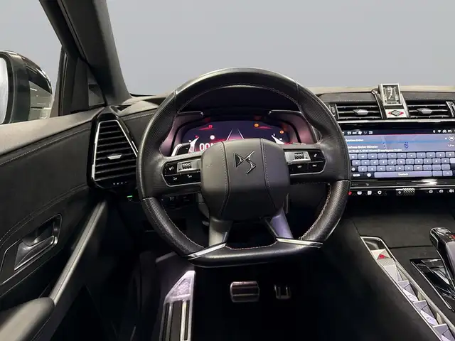 DS Automobiles DS 7 Crossback view 13