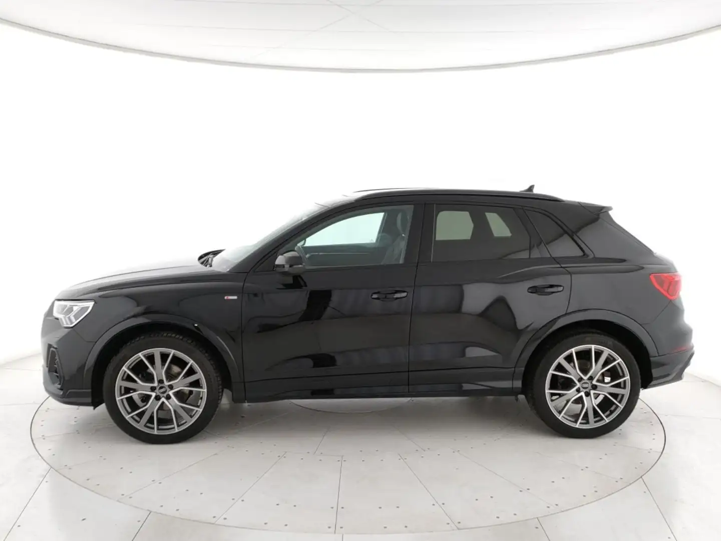 Audi Q3 35 2.0 tdi S line edition s-tronic Tetto Panoramic Schwarz - 2