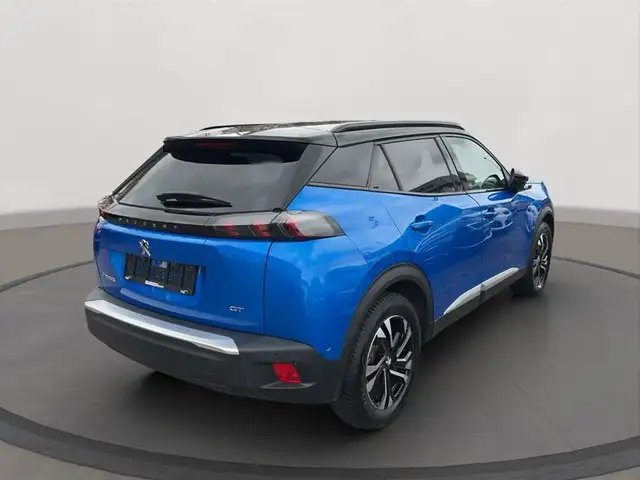 Peugeot E-2008 view 5