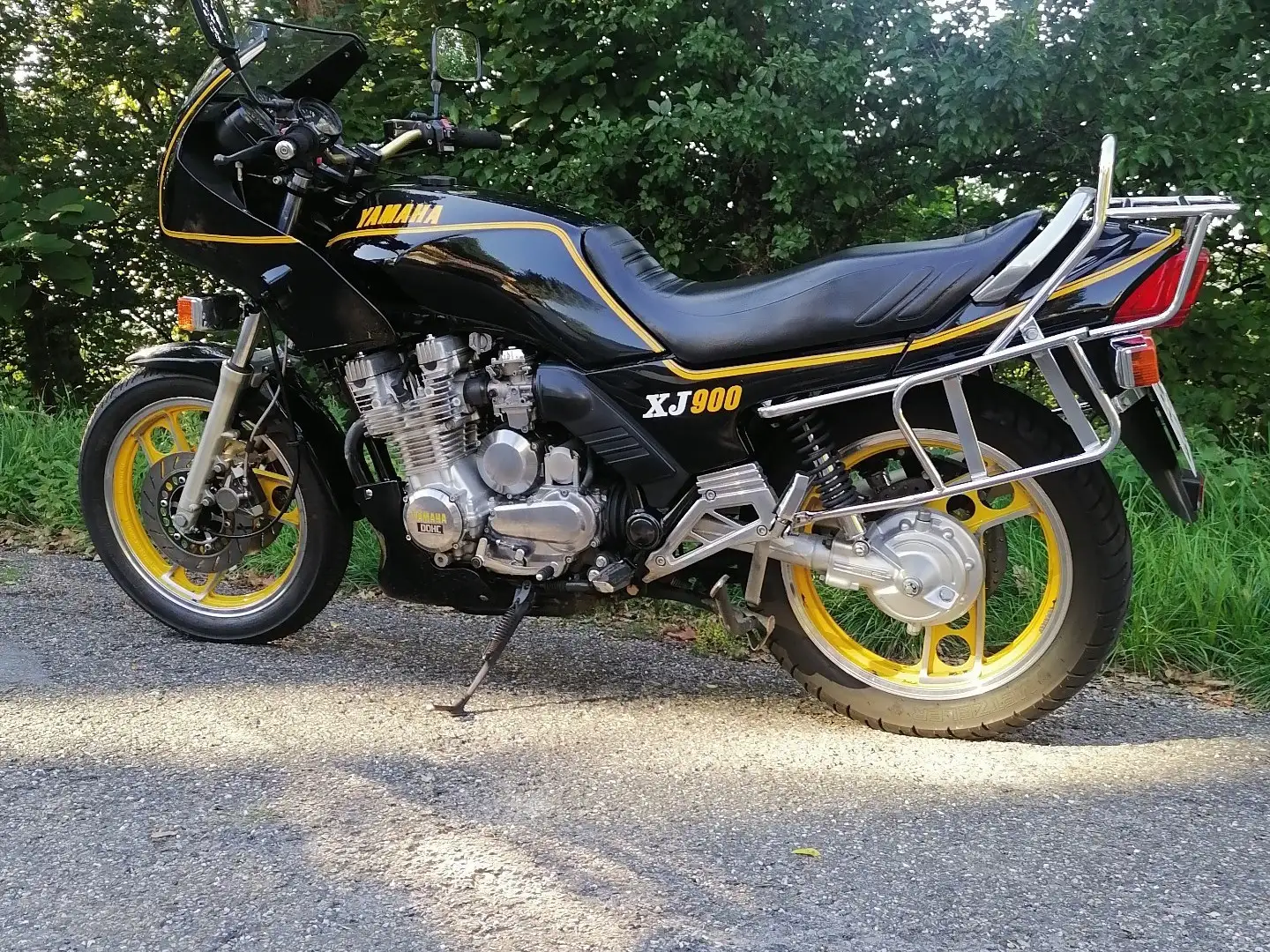 Yamaha XJ 900 Siyah - 1