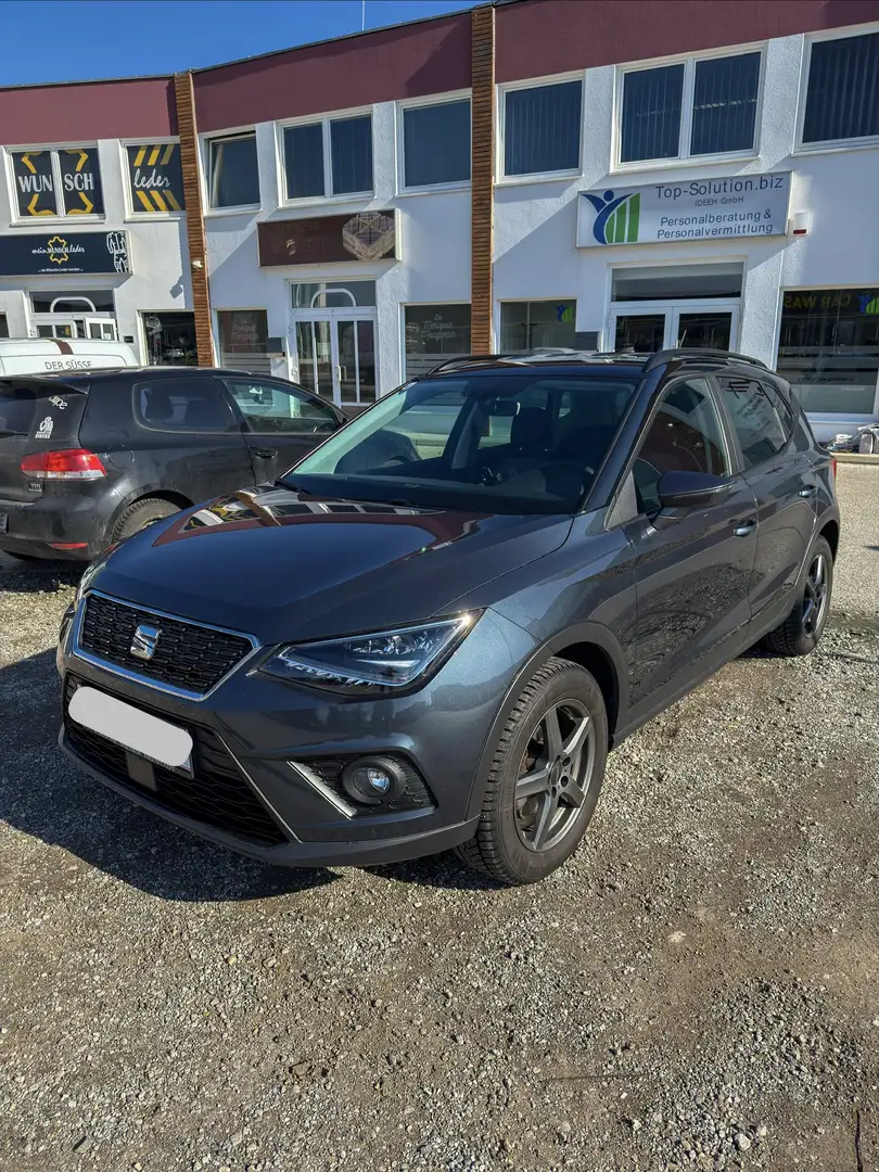 SEAT Arona Arona 1,0 Eco TSI Style Style Grau - 1
