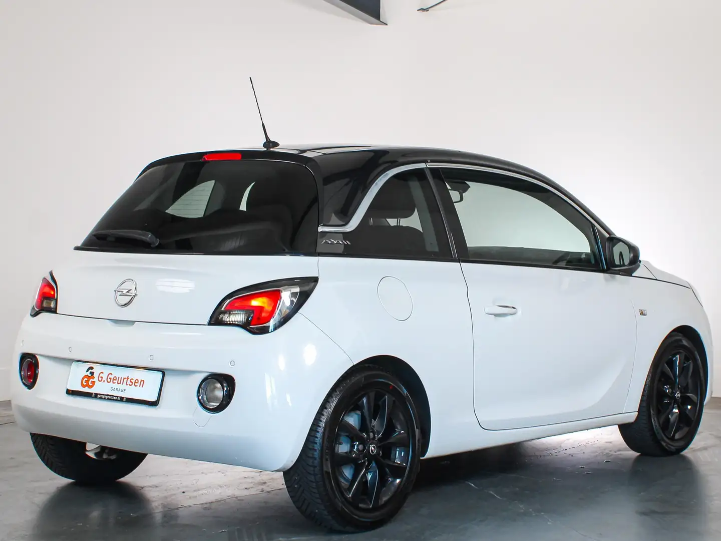 Opel Adam 1.0 Turbo Jam Airco, Panoramadak, Navigatie, Leuke Blanco - 2