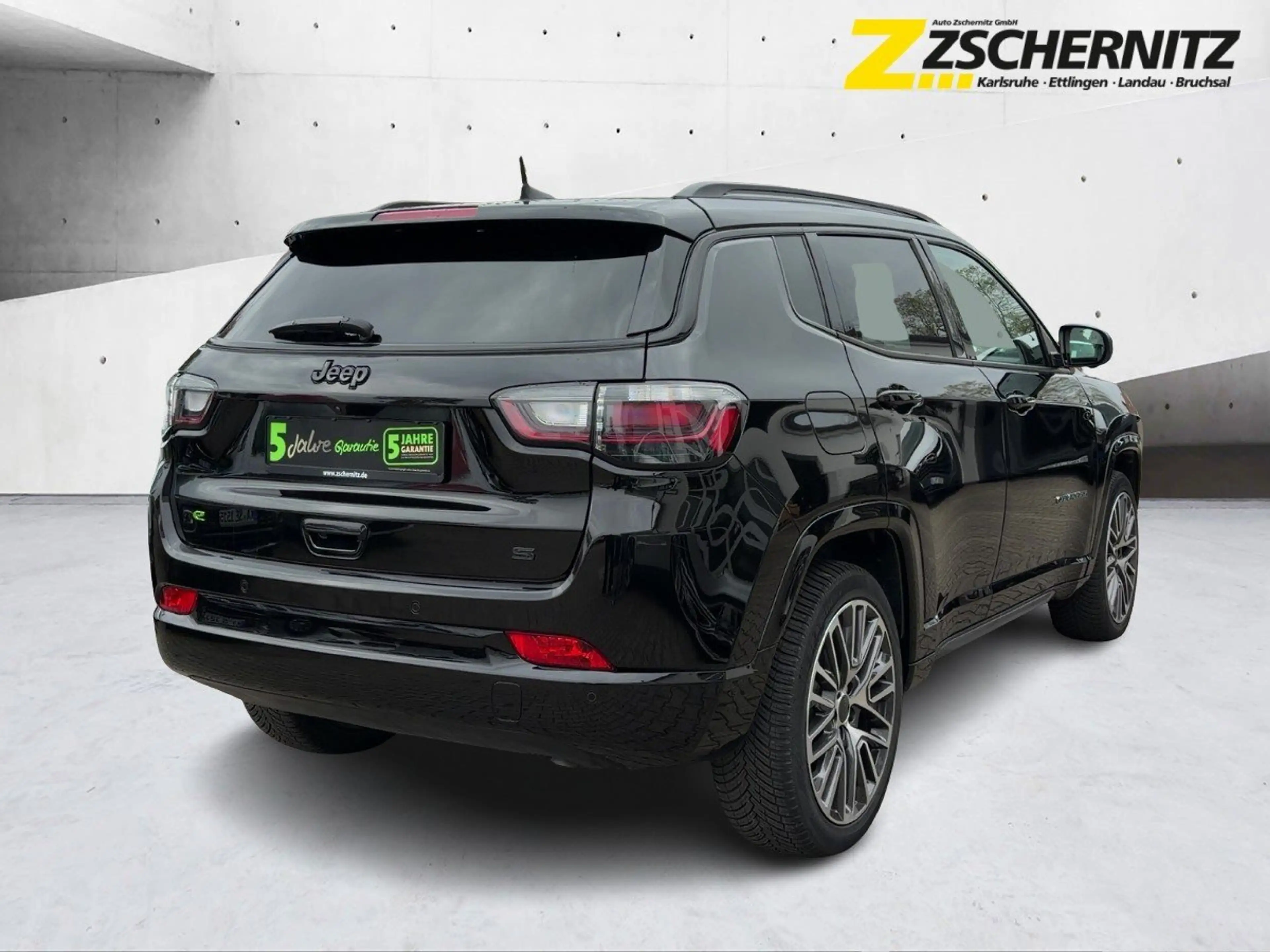 Jeep Compass 1.5T DCT SUMMIT LED NAVI KAMERA LEDER SHZ — photo 4