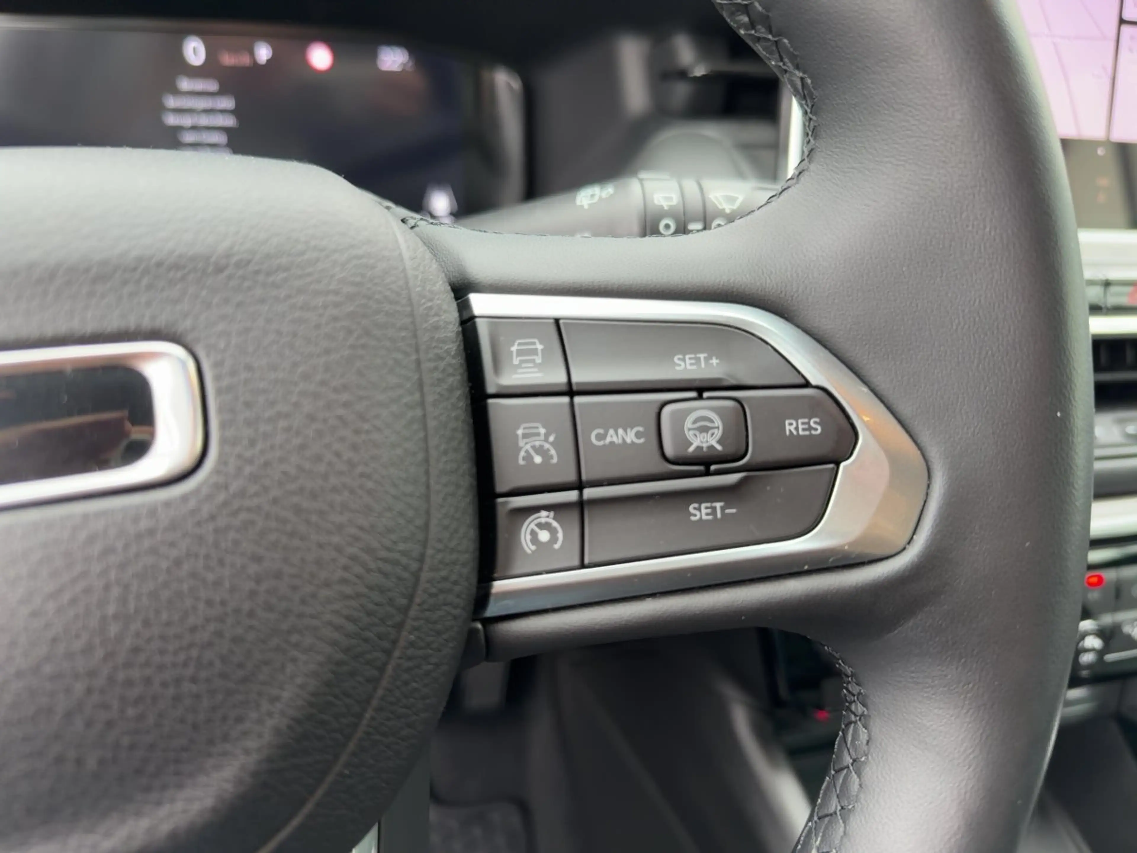 Jeep Compass 1.5T DCT SUMMIT LED NAVI KAMERA LEDER SHZ — photo 14