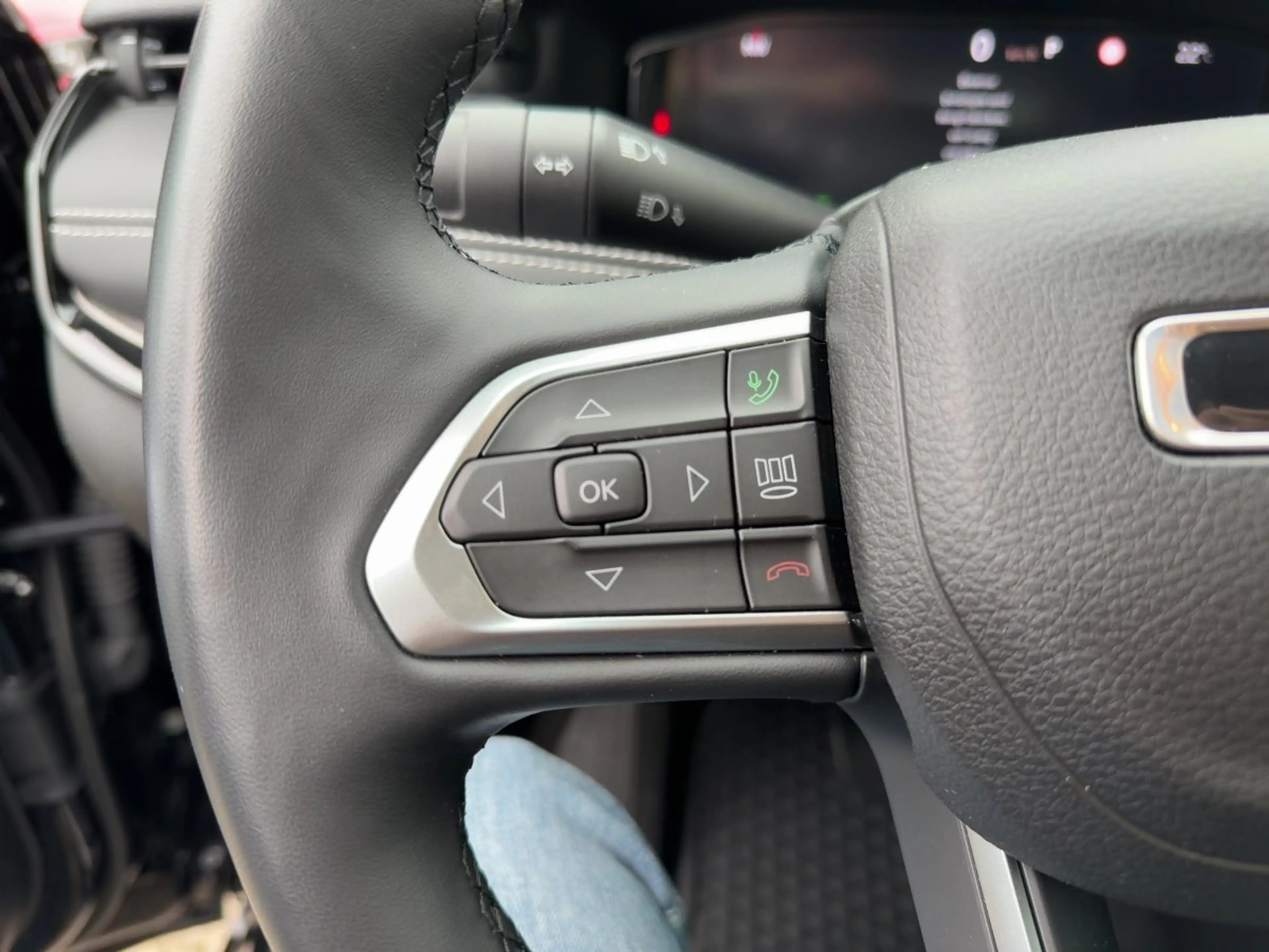 Jeep Compass 1.5T DCT SUMMIT LED NAVI KAMERA LEDER SHZ — photo 13