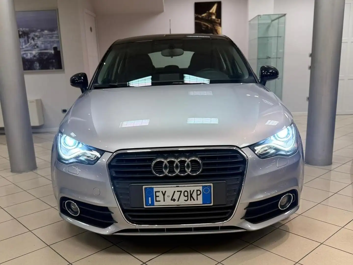 Audi A1 A1 2010 Sportback 1.6 tdi SLine Edition plus105cv Gris - 2