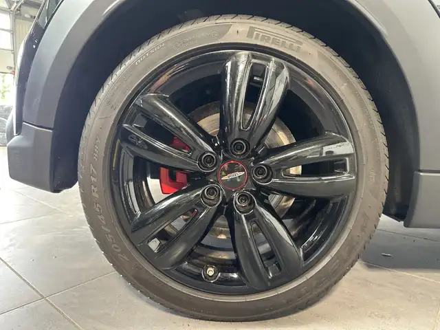 Mini Hatch view 3