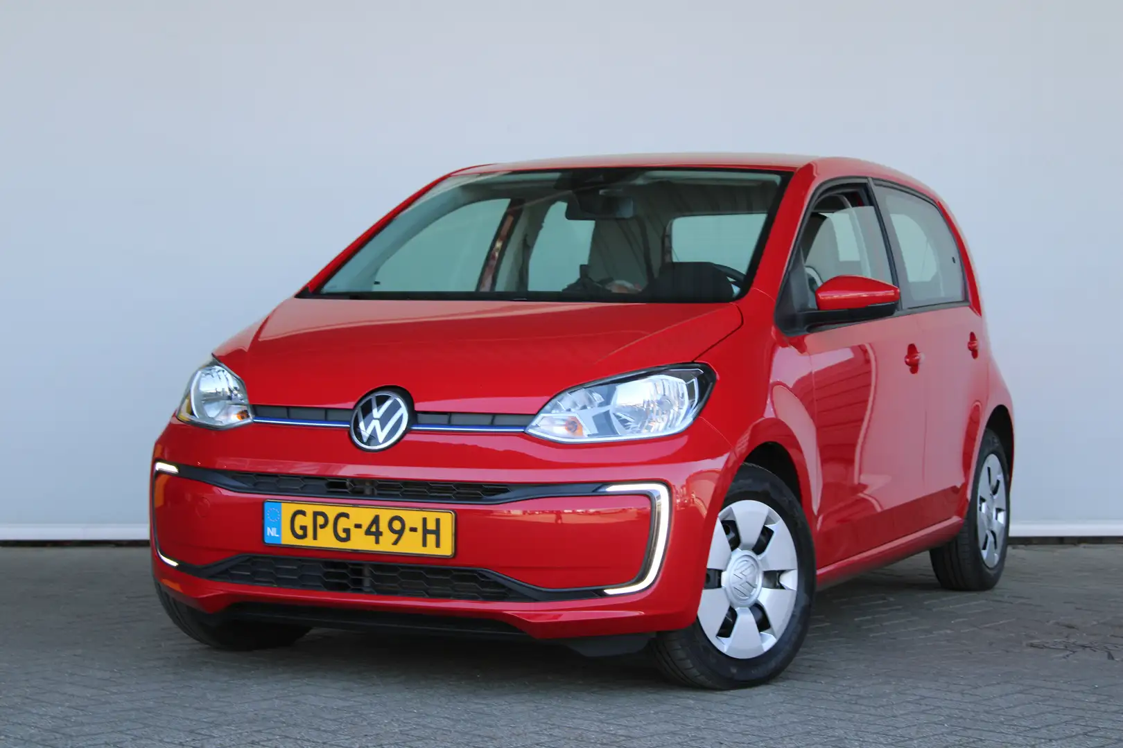 Volkswagen e-up! | Achteropkomend verkeer waarschuwing | Airco (aut Červená - 1