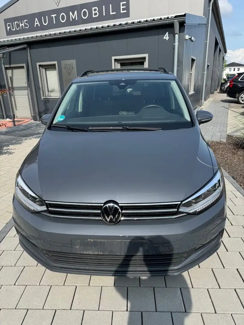 Volkswagen Touran Comfortline 1.5 TSI, Panorama, 7-Sitzer, Grau - 1