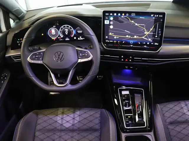 Volkswagen Golf view 13