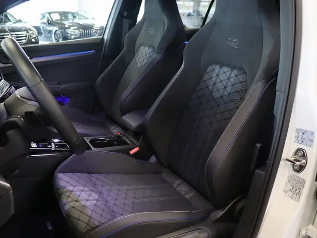 Volkswagen Golf view 11