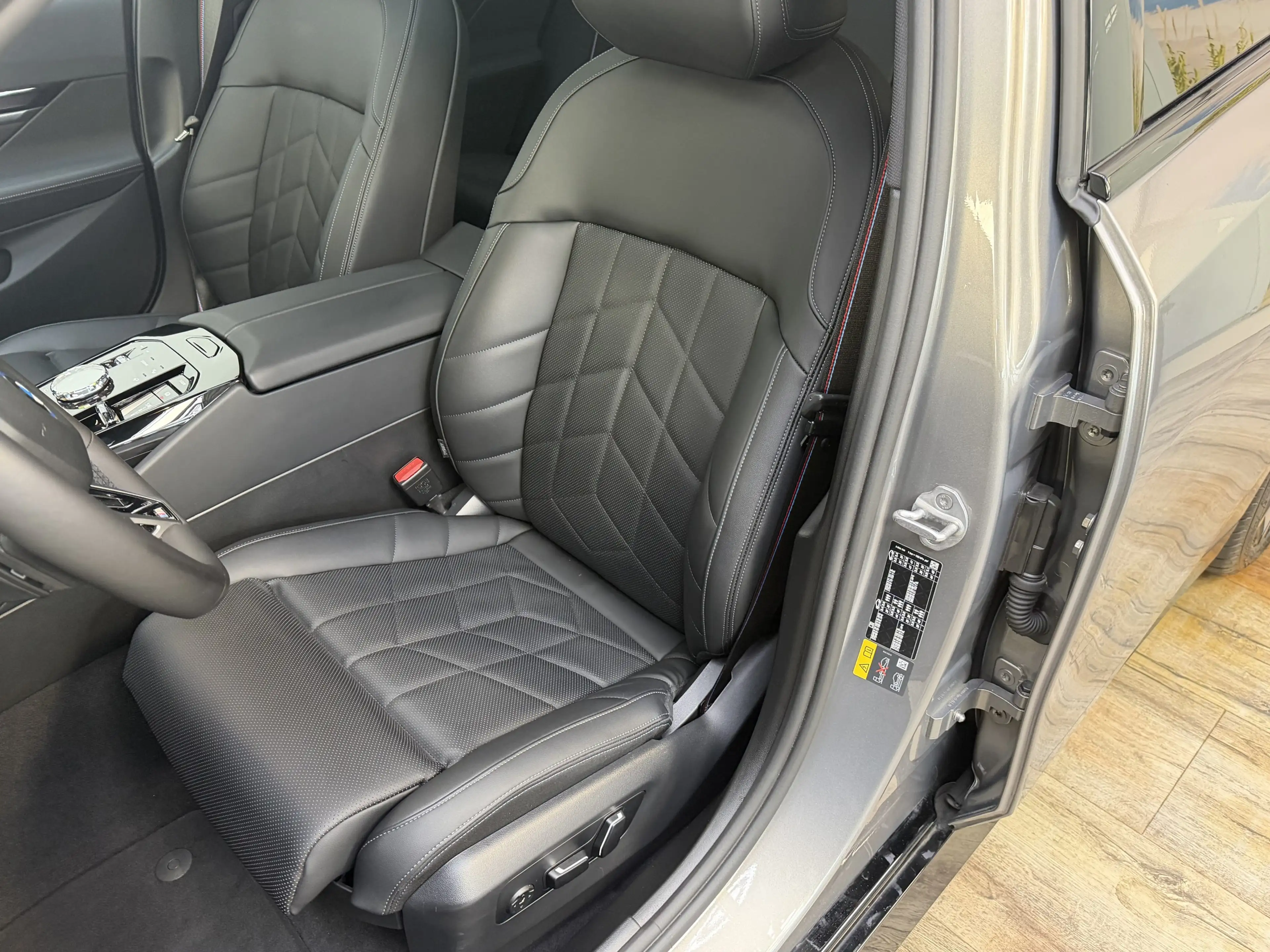 BMW 550 xDr M Sport Pro B&W 21Zoll AHK Sitzlüftung — photo 15