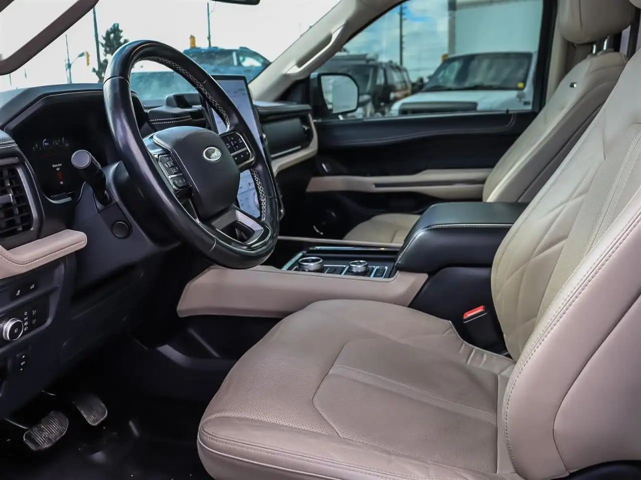 Ford Expedition снимка Ford Expedition