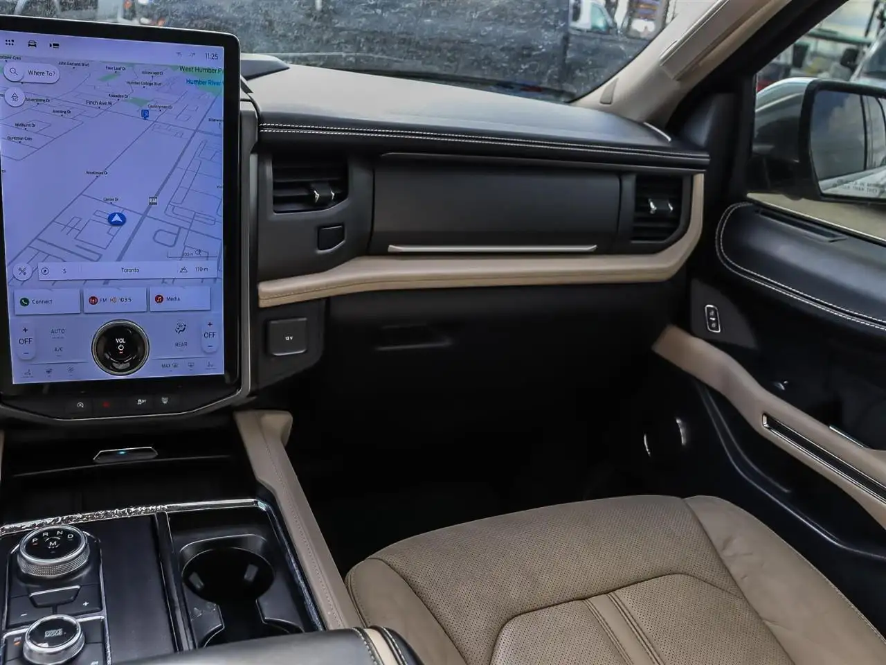 Ford Expedition снимка Ford Expedition