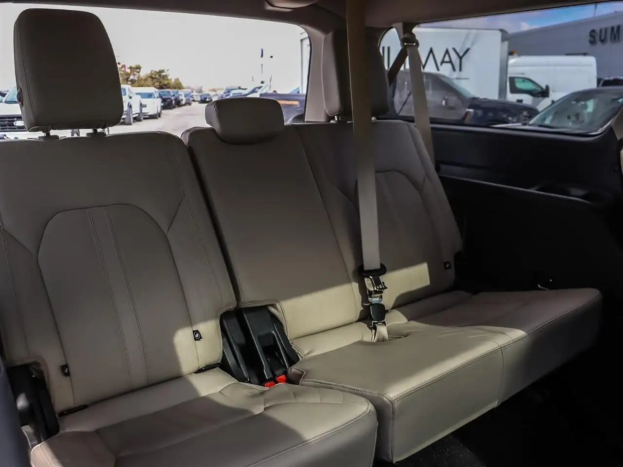 Ford Expedition снимка Ford Expedition