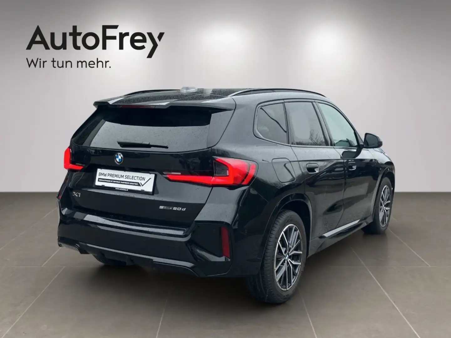 BMW X1 sDrive20d Schwarz - 2