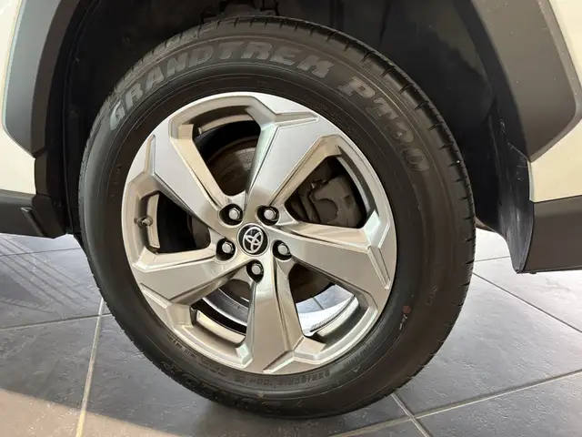 Toyota Rav4 view 9