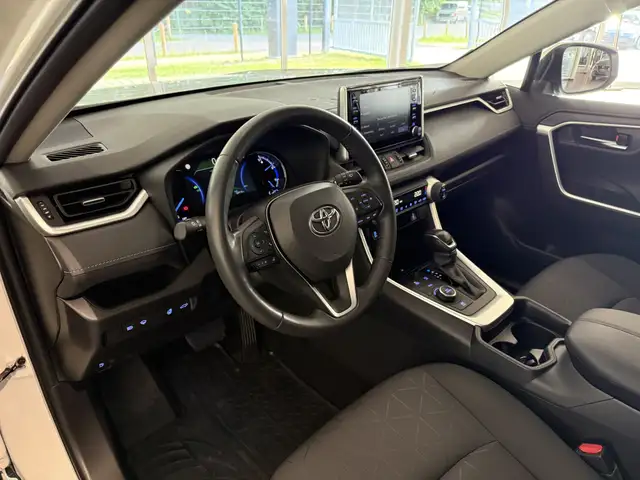 Toyota Rav4 view 11