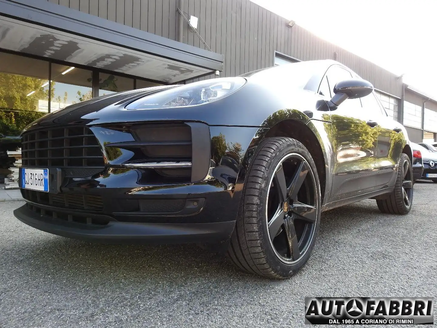Porsche Macan PORSCHE -  - 2.0  plus Pelle C-L 21 MMI PLUS Zwart - 1