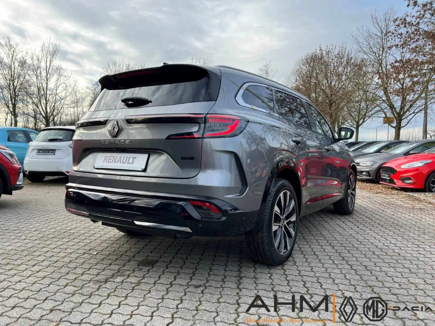 Renault Espace VI Techno E-Tech Hybrid 1.2 Full 200 EU6e Gris - 2