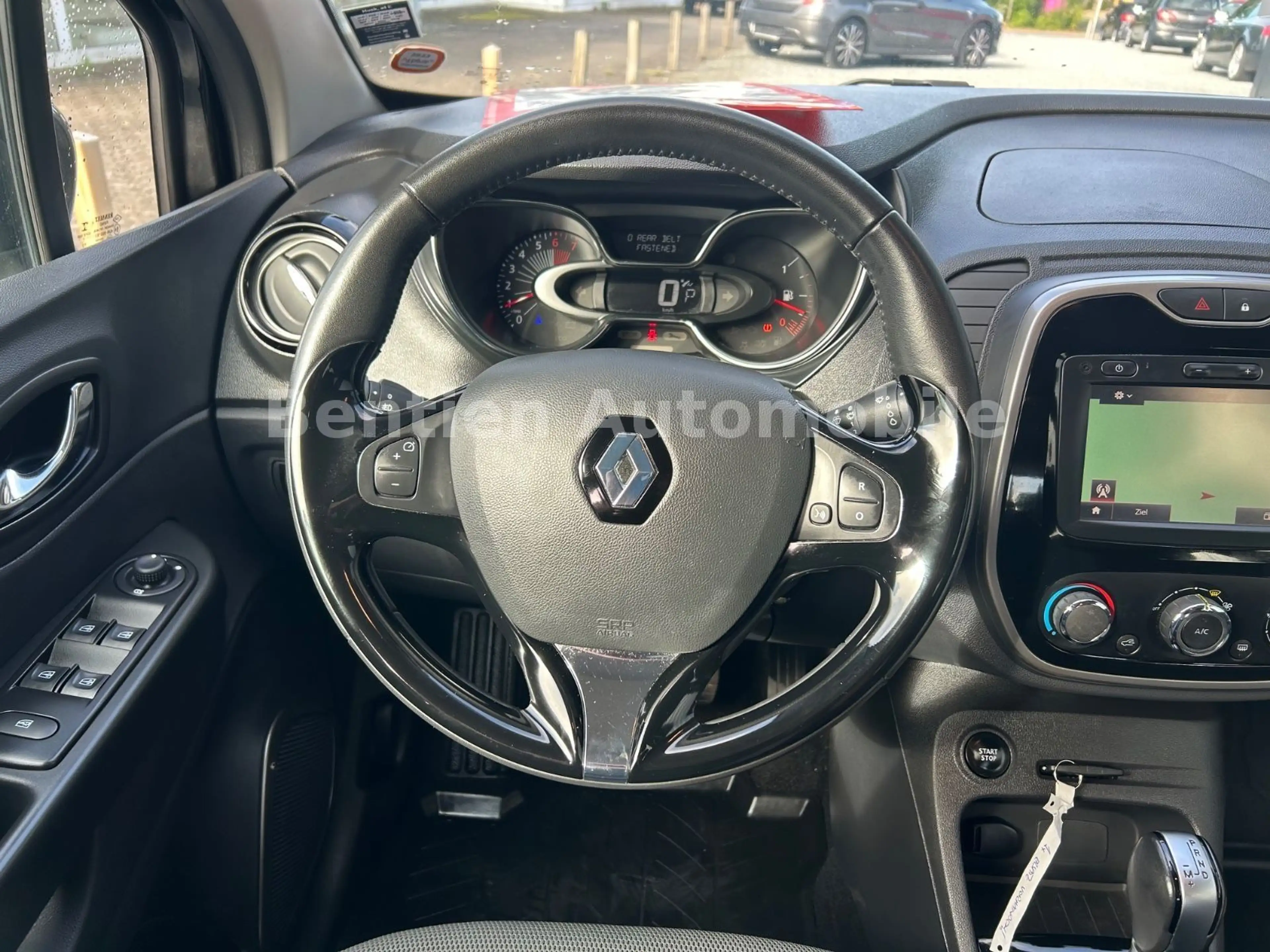 Renault Captur Experience,Navi,SHZ,AHK,PDC,Klima — photo 10