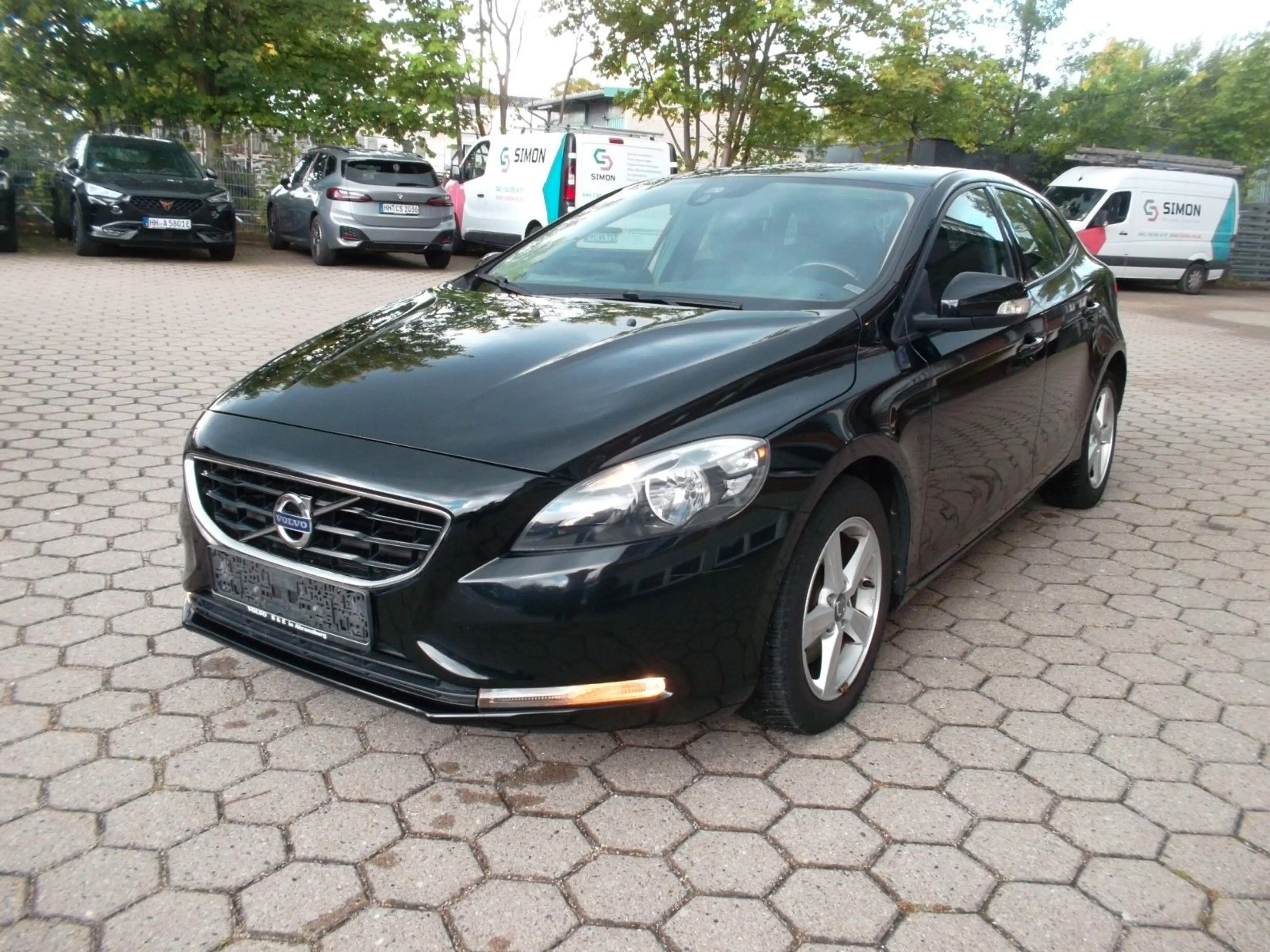 Volvo V40 1,6 Kinetic, 1.HAND — photo 3