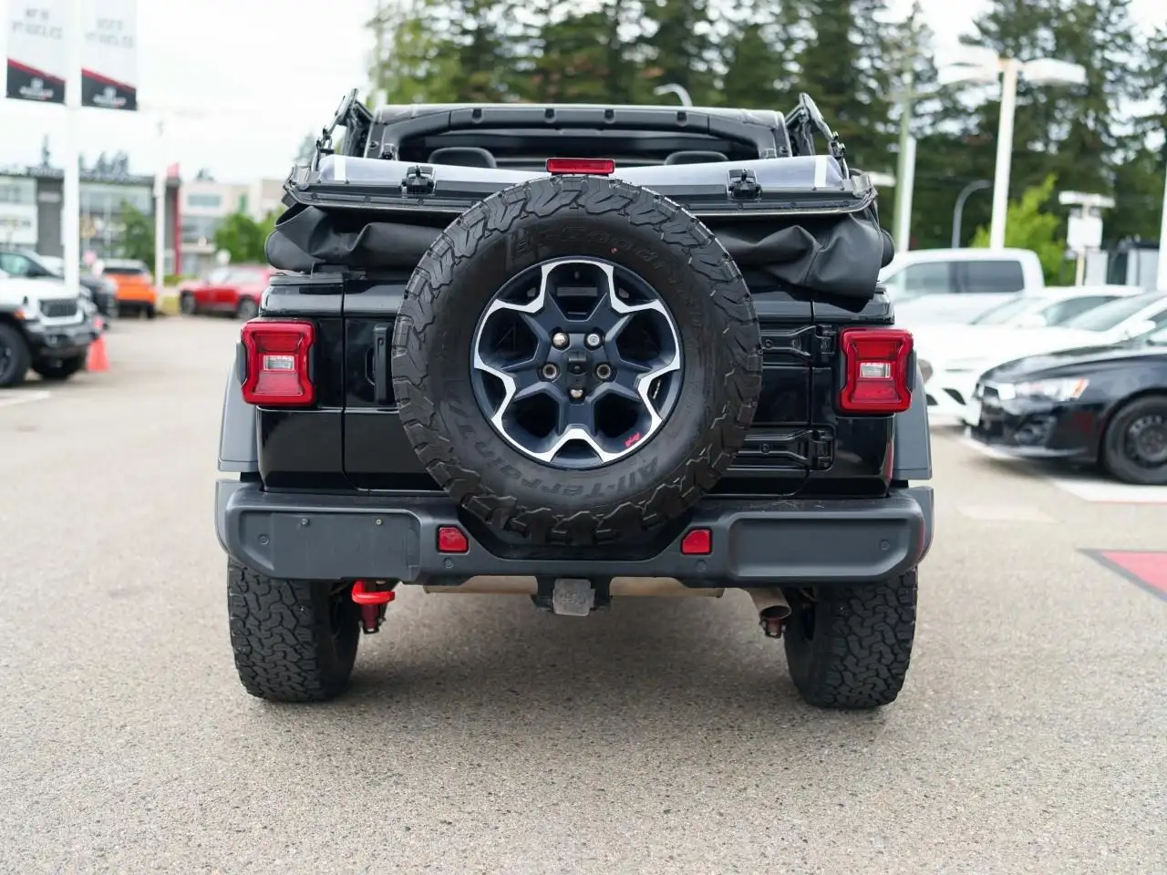Jeep Wrangler снимка Jeep Wrangler