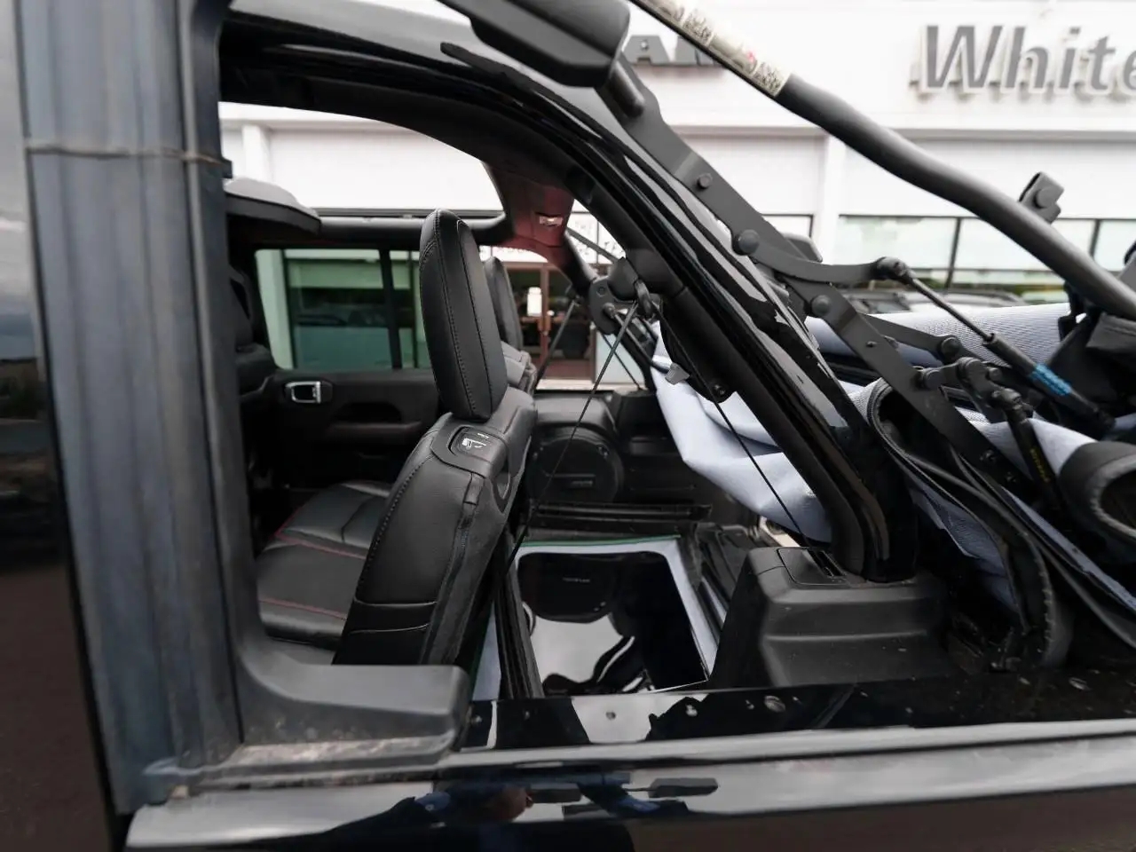 Jeep Wrangler снимка Jeep Wrangler