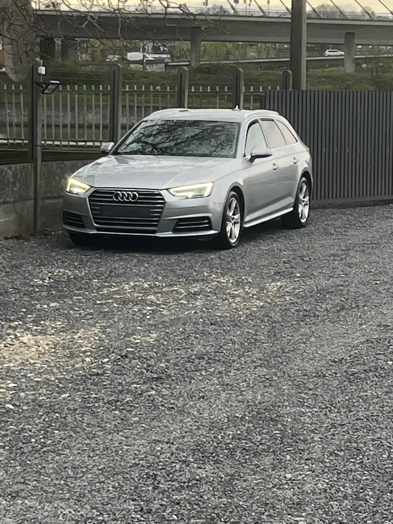 Audi A4 2.0 TDi Gris - 1