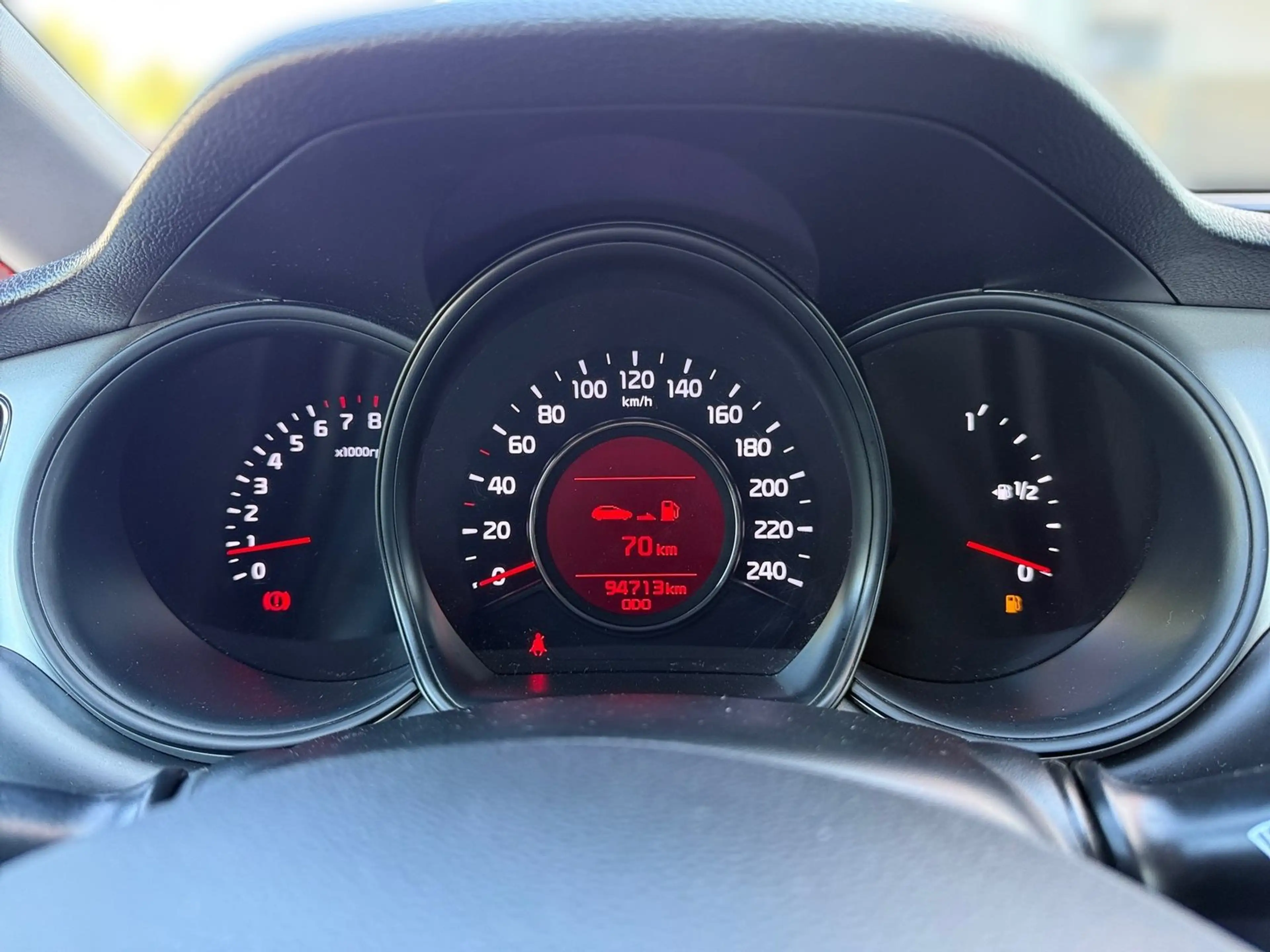 Kia Ceed / cee'd Ceed SW 1.6 Dream Team Sitzheizung AHK PDC Klima — photo 11