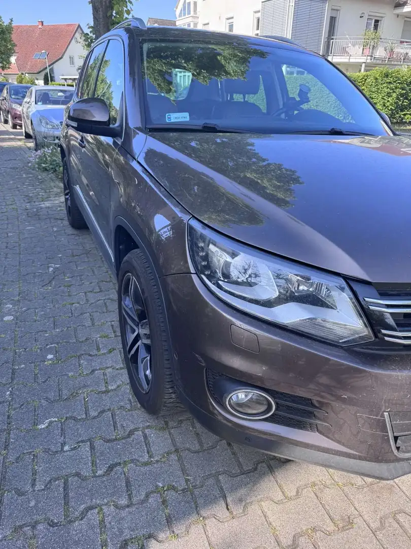 Volkswagen Tiguan 2.0 TDI DPF 4Motion Maximalkonfiguration Braun - 1