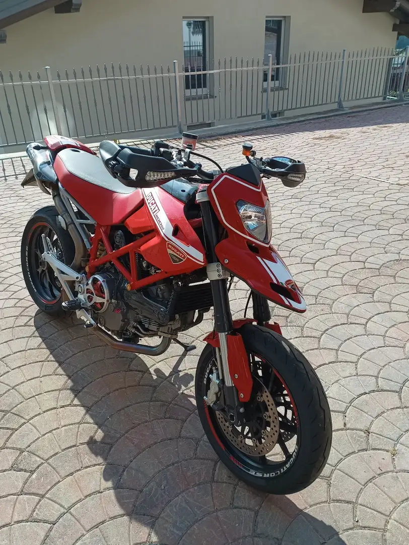 Ducati Hypermotard 1100 evo Roşu - 1