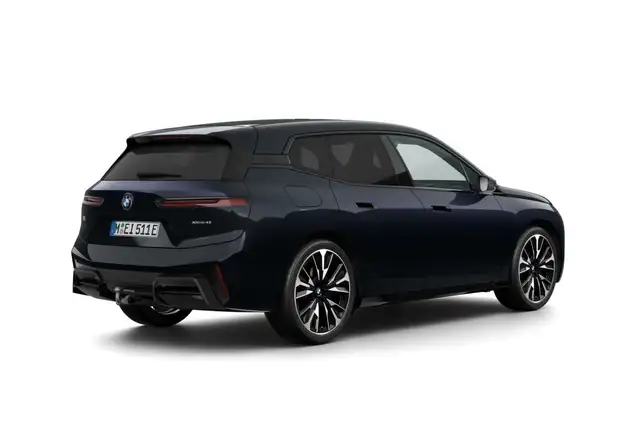 BMW Ix view 2