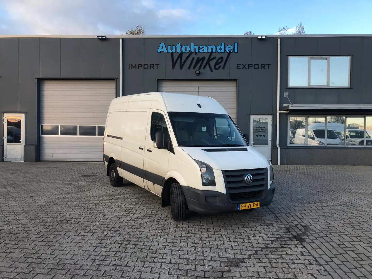 Volkswagen Crafter 35 2.5 TDI L2H2 - 1
