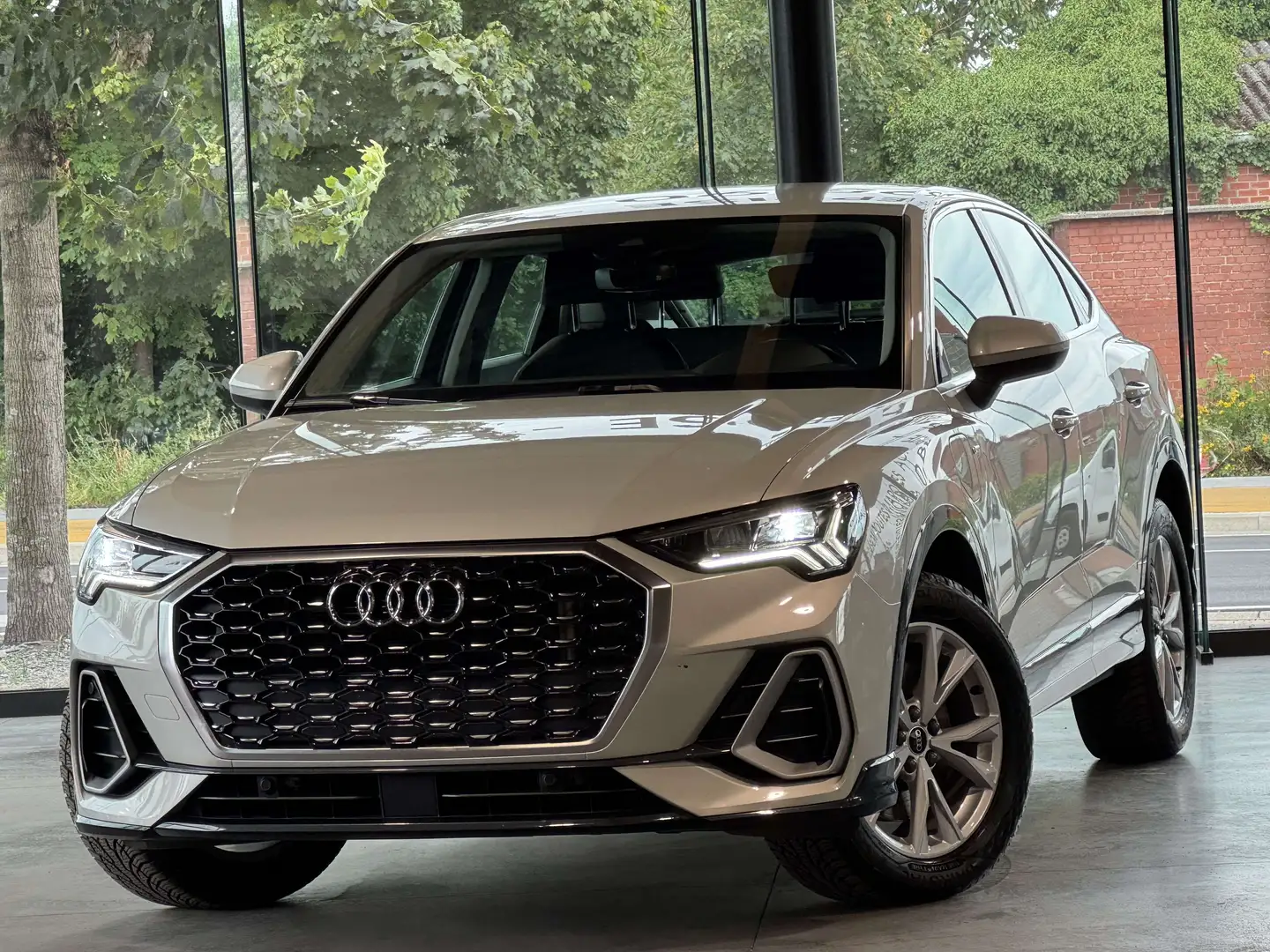 Audi Q3 SPORTBACK PHEV 45 TFSIe/S LINE/BOITE AUTO/FULLOPTS Vert - 1