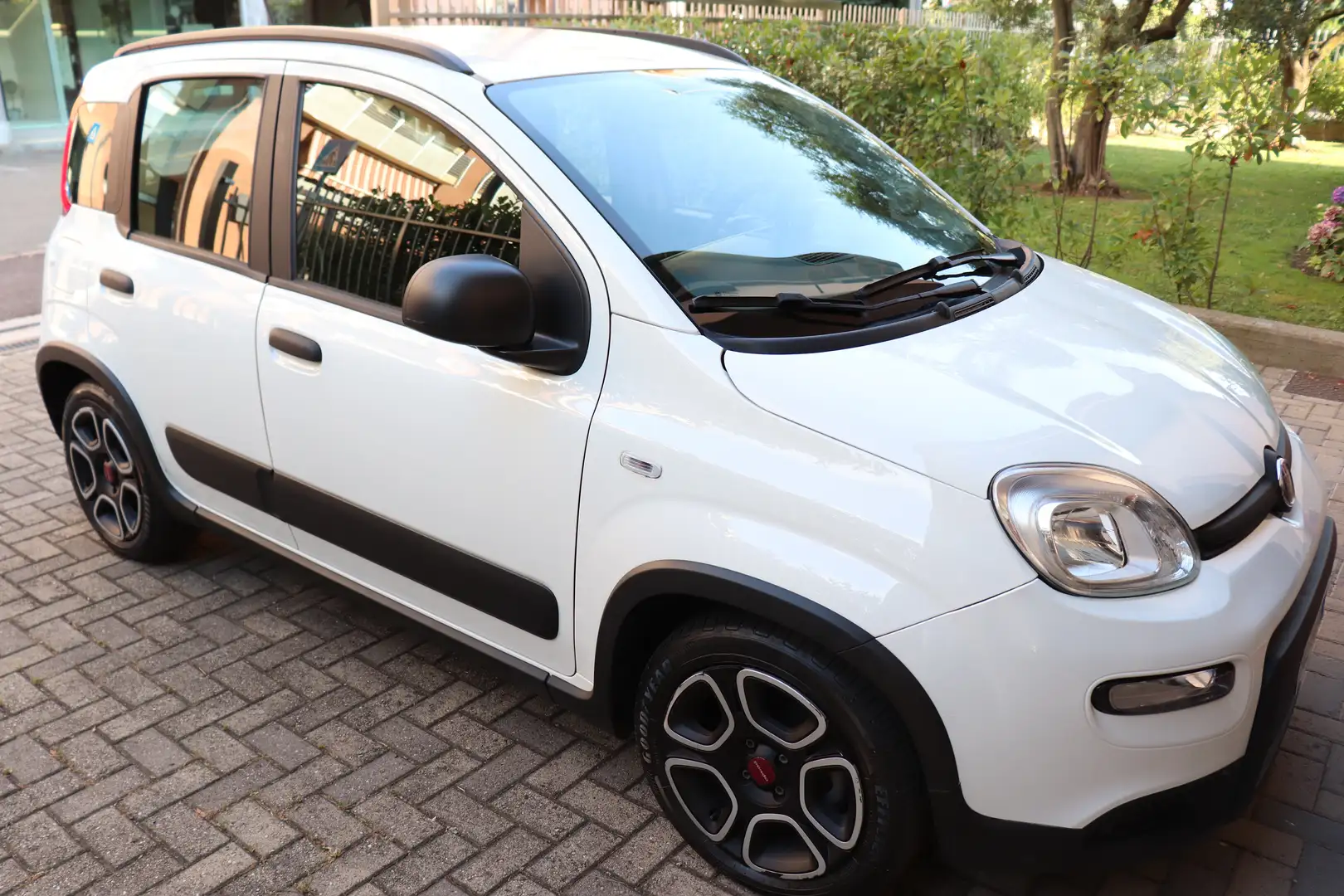 Fiat Panda PANDA 1.0 FIREFLY HYBRID CITY LIFE 5POSTI+VIVAVOCE Blanc - 2