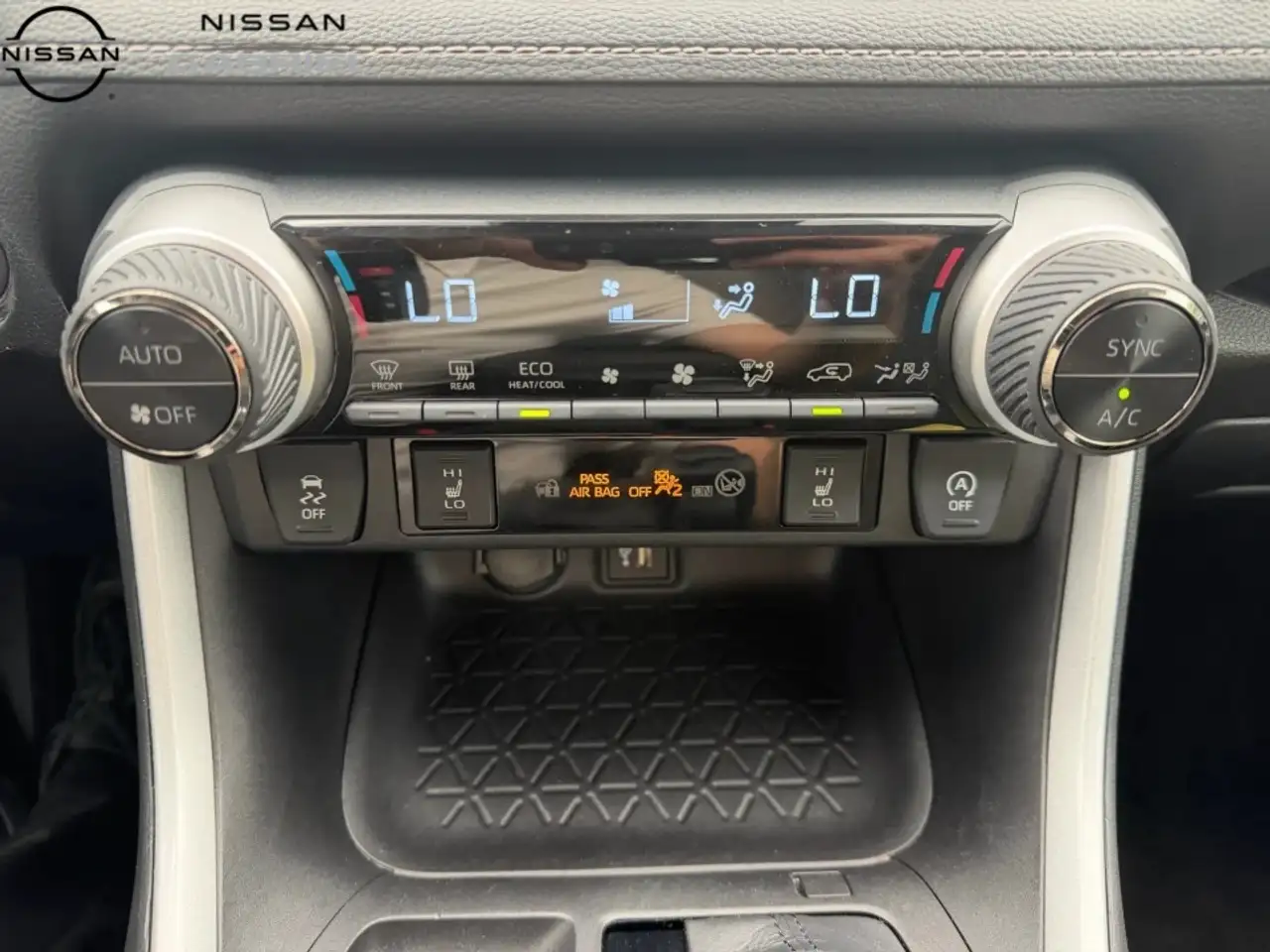 Toyota RAV 4 photo Toyota RAV 4