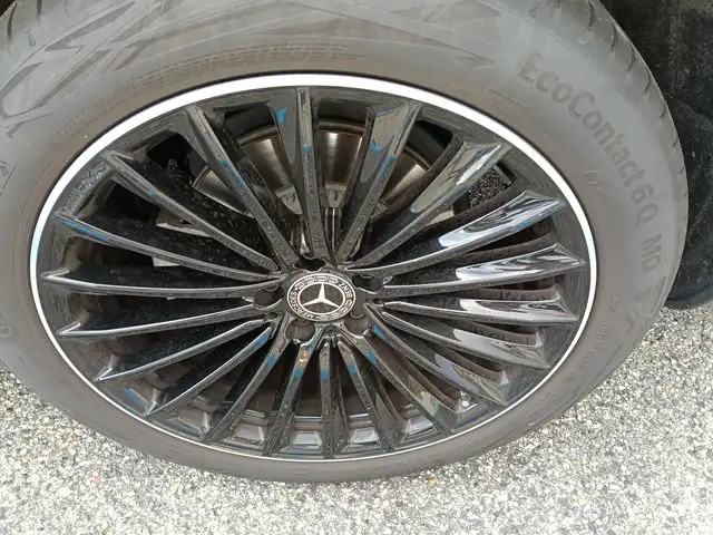 Mercedes-Benz GLC view 29