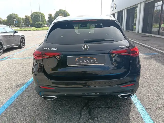 Mercedes-Benz GLC view 6